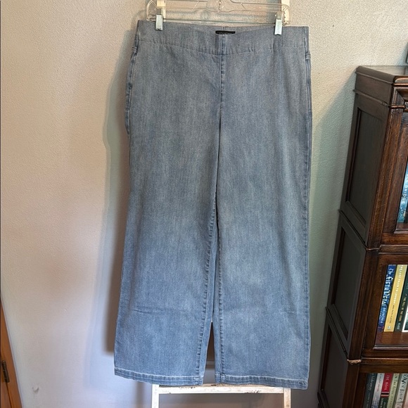 NYDJ Sculpt-Her Size Large Light Blue Wide Leg Denim Jeans - Picture 1 of 11